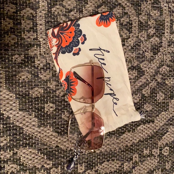 Free people retro sunnies